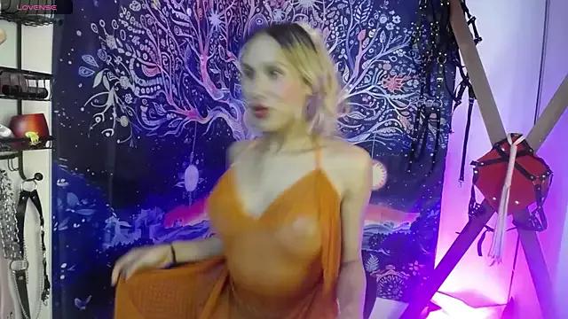 AngelinaSexFit from StripChat is Freechat