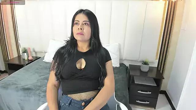 Aniajoness_ from StripChat