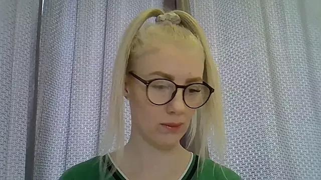 anna_shark77 from StripChat