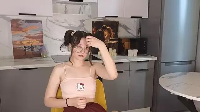 AnnaHaze from StripChat