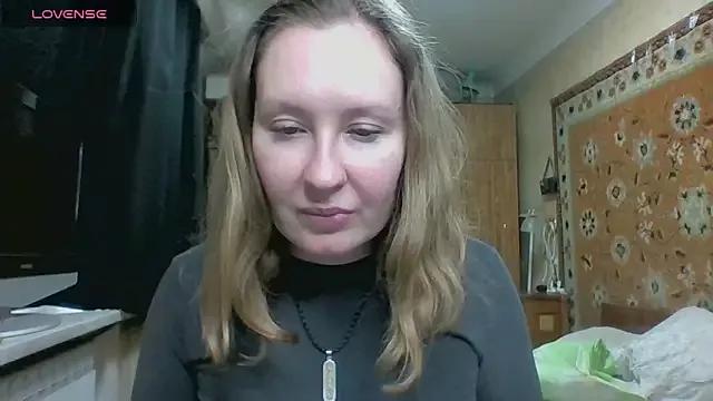AnnaXLovers from StripChat