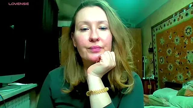 AnnaXLovers from StripChat