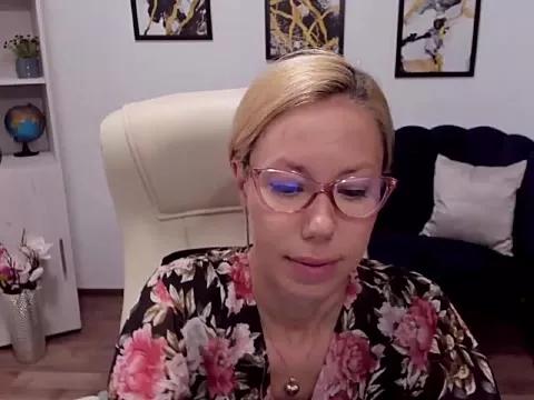 AnneLeex from StripChat