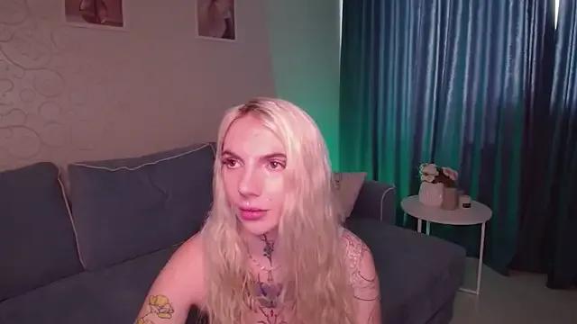 AnneTenet from StripChat