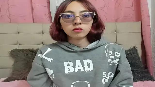 annie_jhonsson from StripChat is Freechat