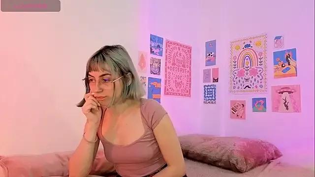 Annie_Tinky from StripChat is Freechat