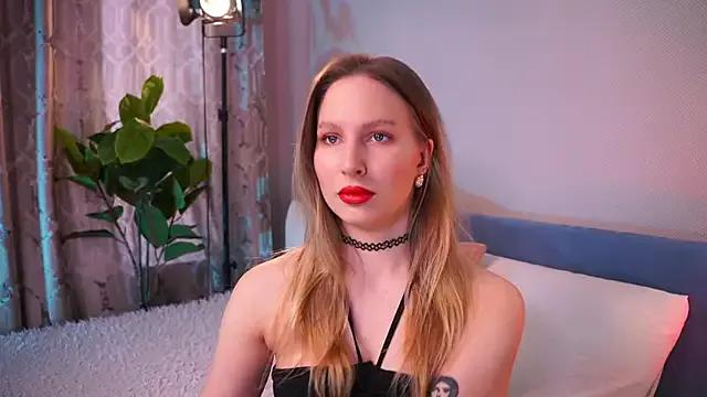 AnnLevine from StripChat is Freechat