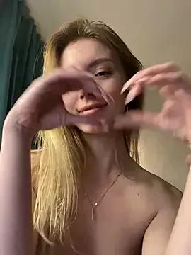 annsunbaby from StripChat is Freechat