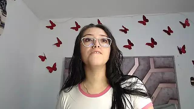 Anny-Fox from StripChat is Freechat