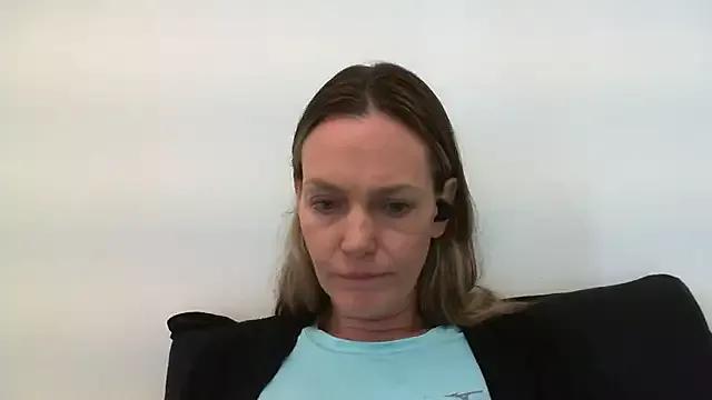 Annylove1 from StripChat