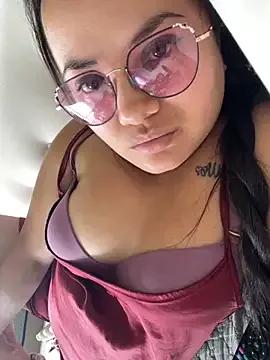 antoniamiller69 from StripChat is Freechat