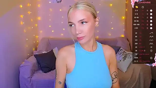 AnyaTaylor_ from StripChat is Freechat