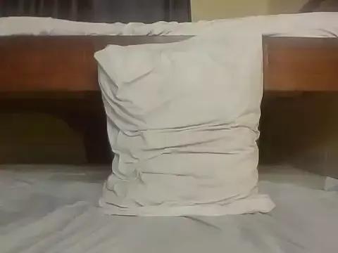Apple_bitch from StripChat is Freechat