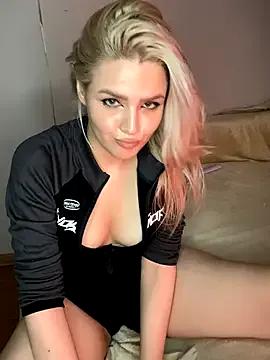 April_Purr from StripChat is Freechat