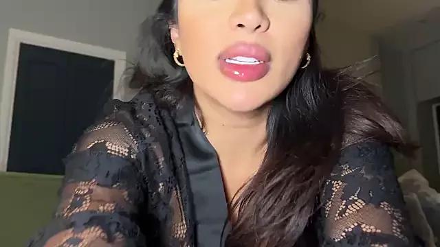 ArabicBarbie from StripChat