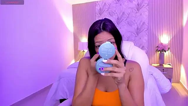 Arhia_Stark from StripChat is Freechat