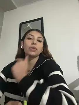 AriaBliss- from StripChat is Freechat
