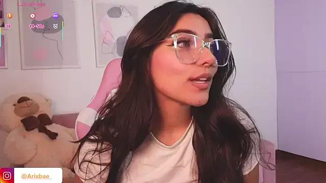 ariana_bae_ from StripChat is Freechat