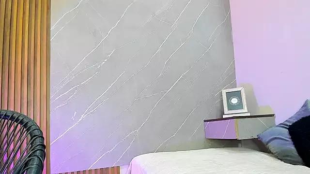 ariana_jhonson1 from StripChat