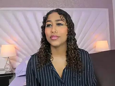 ArianaLewiis from StripChat is Freechat