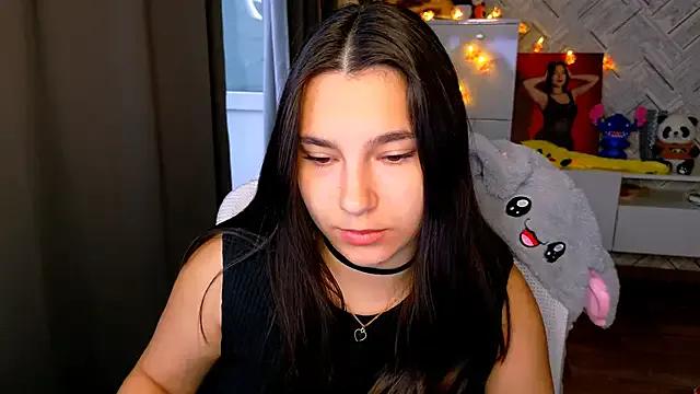 Arianna_Grend from StripChat is Freechat