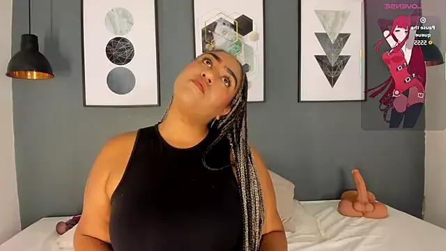 arianna_pearl1 from StripChat is Freechat