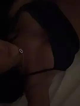 AriannaAngel from StripChat is Freechat