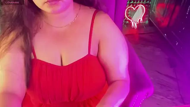 AroohiSehgal from StripChat