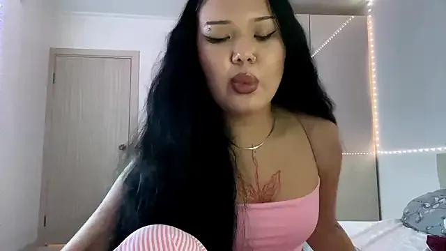 AshelyMarseille from StripChat is Freechat