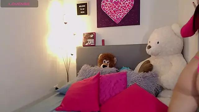 Ashley_alvarex from StripChat is Freechat