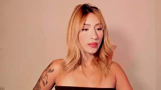 Ashleyroys_111 from StripChat is Freechat