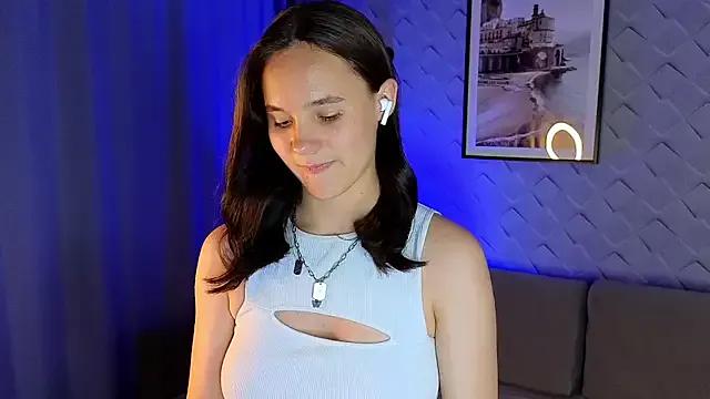 AshleyTunes from StripChat is Freechat
