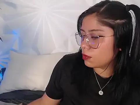 ashly_blue from StripChat