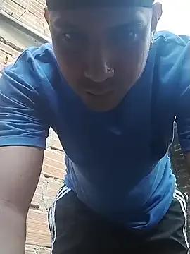 ashtoncooperr from StripChat is Freechat