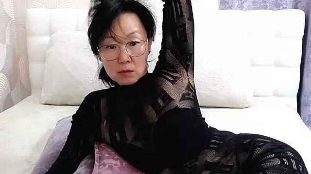 Asian_legs from StripChat