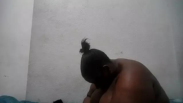 ASSQUEEN37Xx from StripChat is Freechat