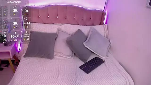 Astrid_Velle from StripChat is Freechat