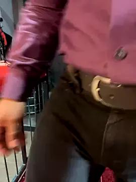 Augustsphie from StripChat
