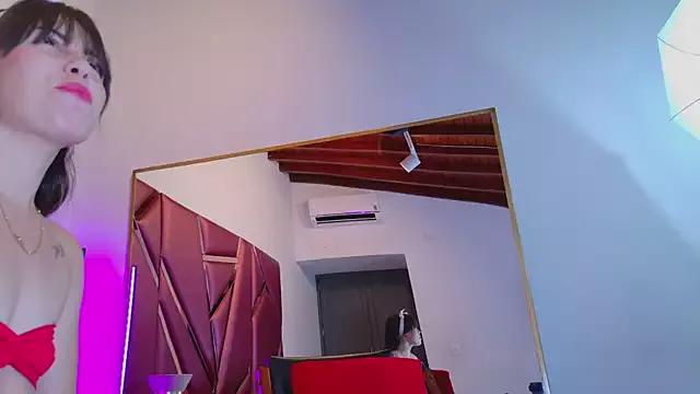 AuraAlbin from StripChat