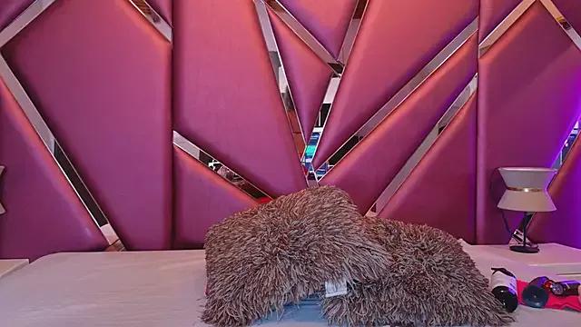 AuraAlbin from StripChat