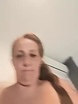 AvaLloyd from StripChat