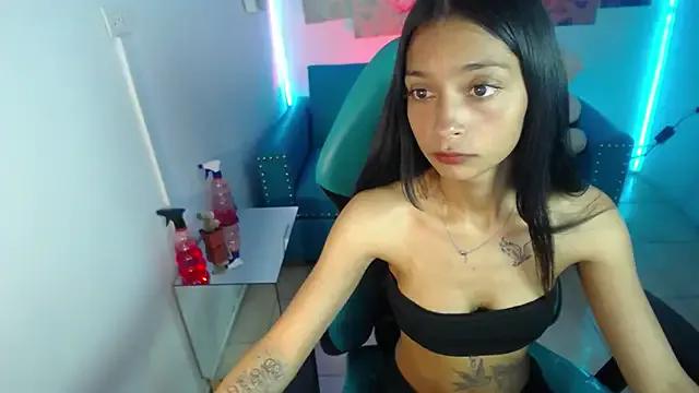 Aylanny_m from StripChat is Freechat