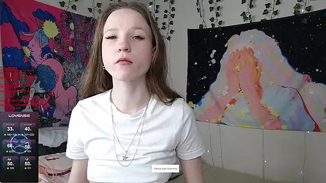 b4by_Emilia from StripChat