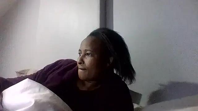 BabeAssXX from StripChat is Freechat