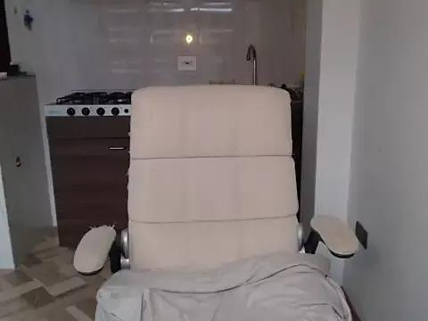 babeluuuu from StripChat