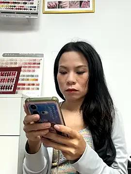 Baby-mmm from StripChat is Freechat