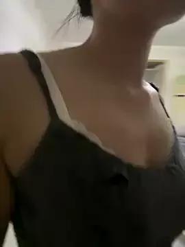 baby-ss from StripChat