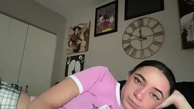 babybimbo from StripChat is Freechat