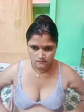 babyloveyou444 from StripChat