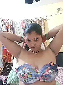 babyloveyou444 from StripChat